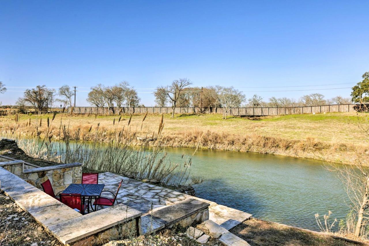 Riverfront Blanco Home With Shaded Porch And Hot Tub Εξωτερικό φωτογραφία